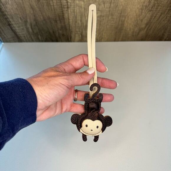 COLDBREW Portland Leather Keychain Monkey Charm FAST SHIP Charm - Picture 3 of 3